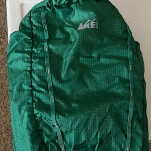 REI Co-op Flash 18 Pack - Used in great condition collapsible